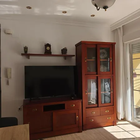 Torremolinos Beach Apartment * טורמולינוס