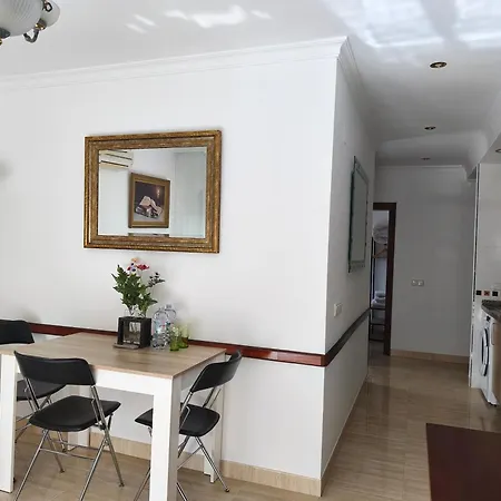 Torremolinos Beach Apartment Apartamento Torremolinos