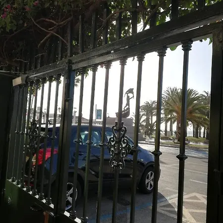 Torremolinos Beach Apartment Апартаменты