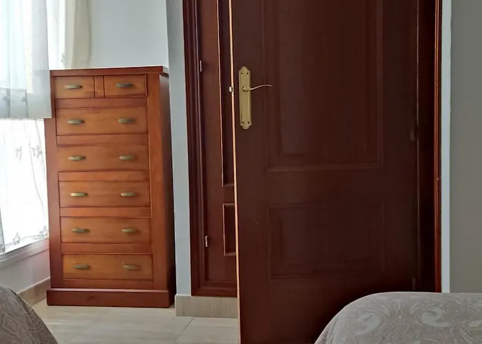 Torremolinos Beach Apartment 토레몰리노스