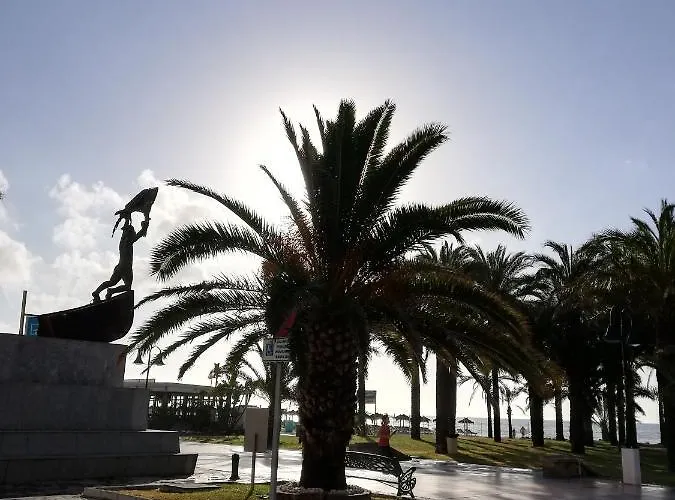 Torremolinos Beach Apartment Apartamento *